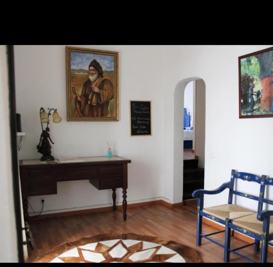 Mont' Sobro Hostel Evora Bagian luar foto