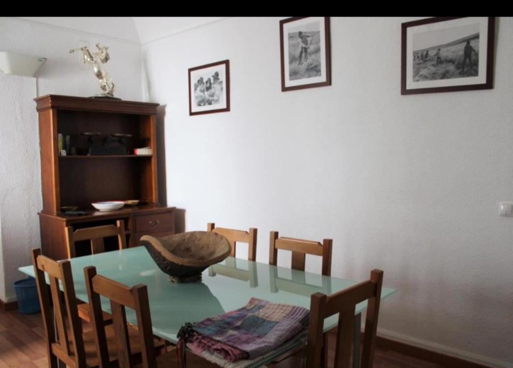 Mont' Sobro Hostel Evora Bagian luar foto