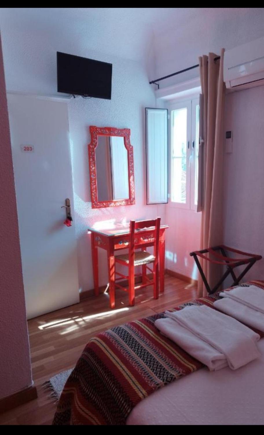 Mont' Sobro Hostel Evora Bagian luar foto